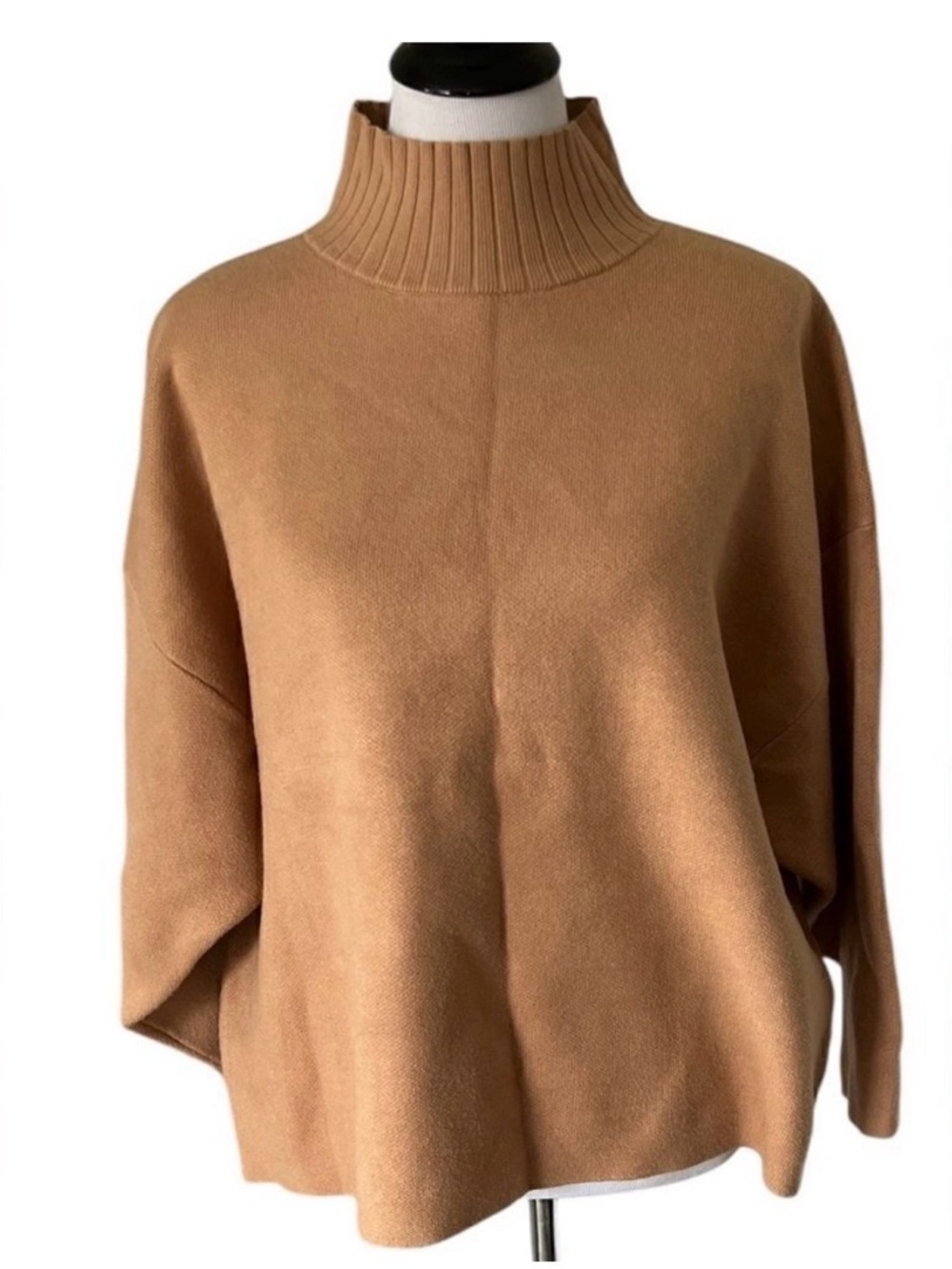 Vestique Women’s Turtleneck Sweater size M